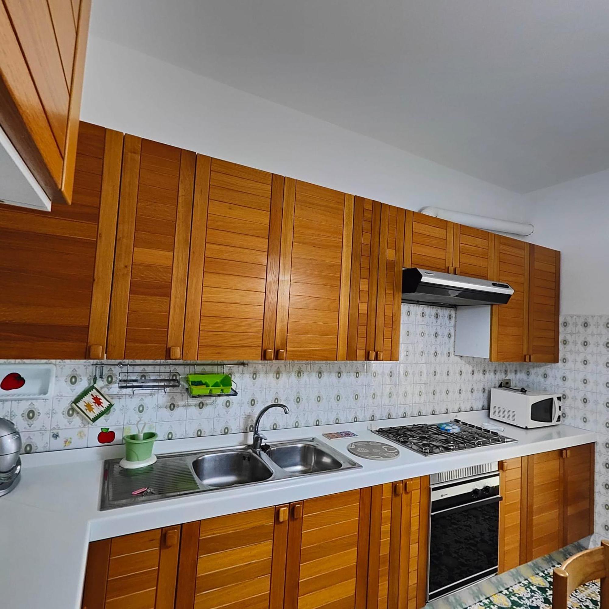 Lungomare Vazzana Apartment เชฟาลู ภายนอก รูปภาพ