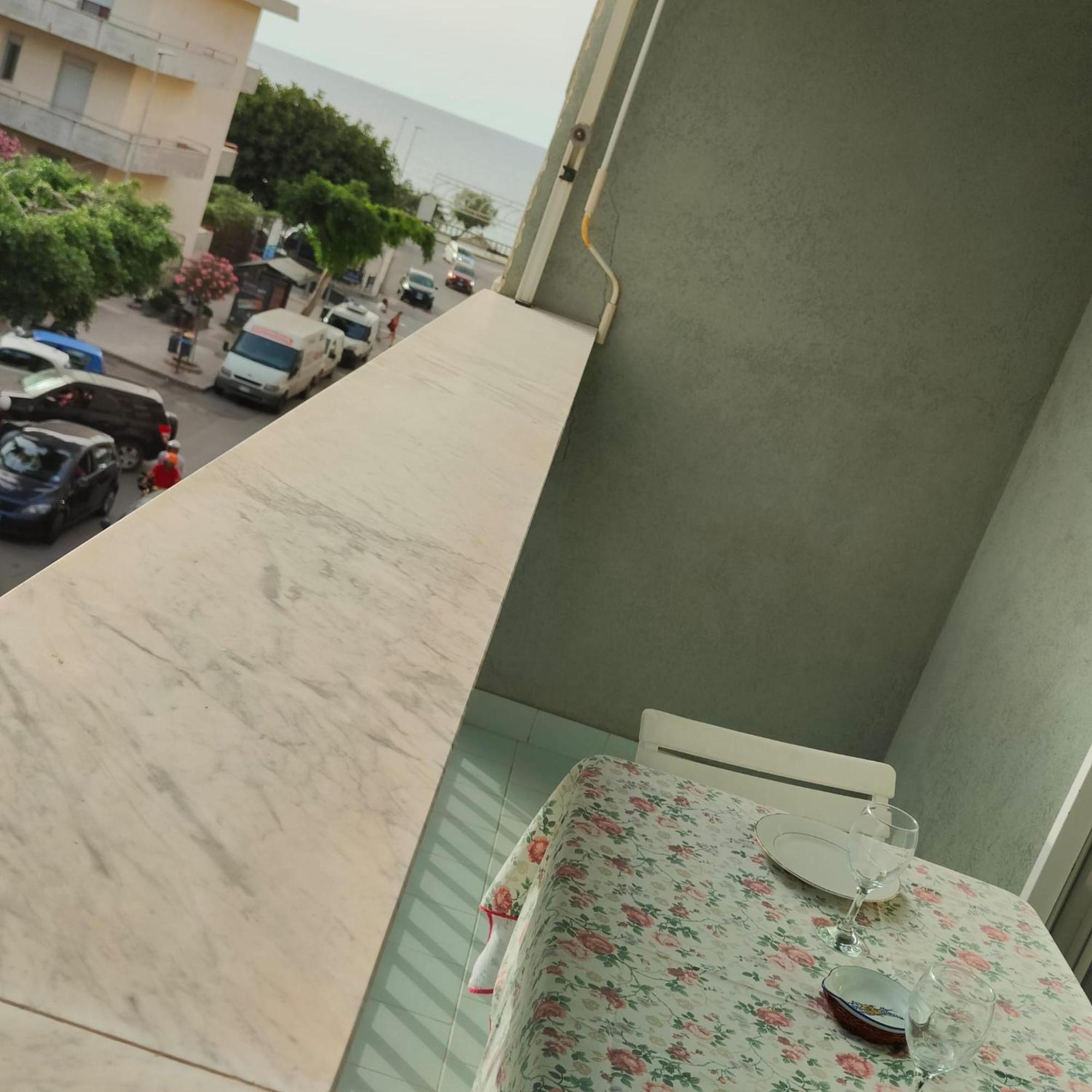 Lungomare Vazzana Apartment เชฟาลู ภายนอก รูปภาพ